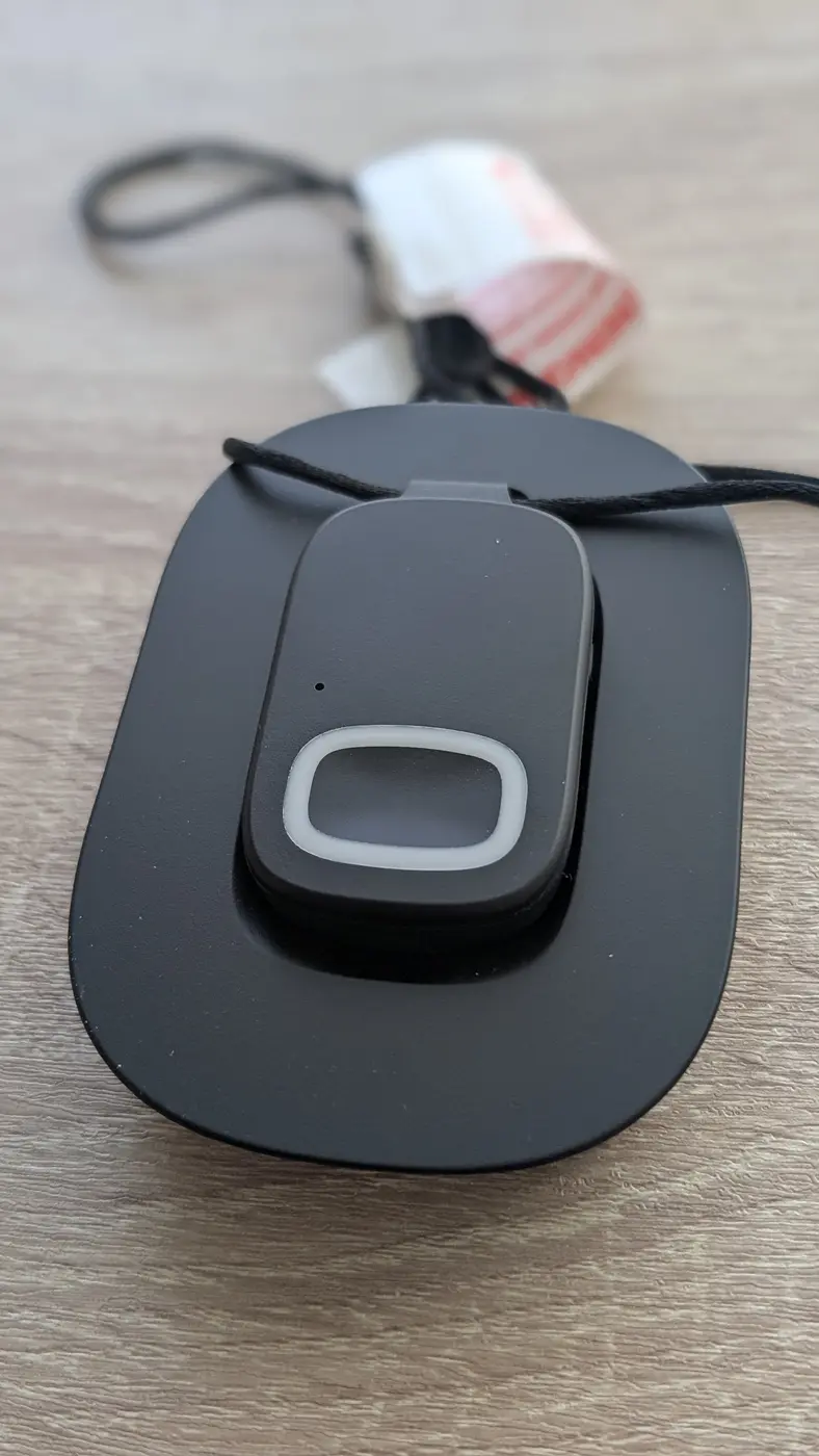 Galaxy mobile GPS medical alert pendant and charging cradle